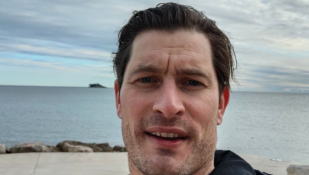 PETAR BENČINA POKAZAO SINA Prikazao neodoljiv kadar iz doma: Novi klinac u bloku