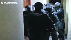 IZ KANDŽI MAKROA SPASENO 1.000 DECE Srpska policija i Evropol razbili bandu trgovaca ljudima! (FOTO)