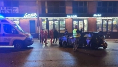 AUTOBUS SA PUTNICIMA NALETEO NA TRI AUTOMOBILA U MIRIJEVU Hitna pomoć upućena na lice mesta