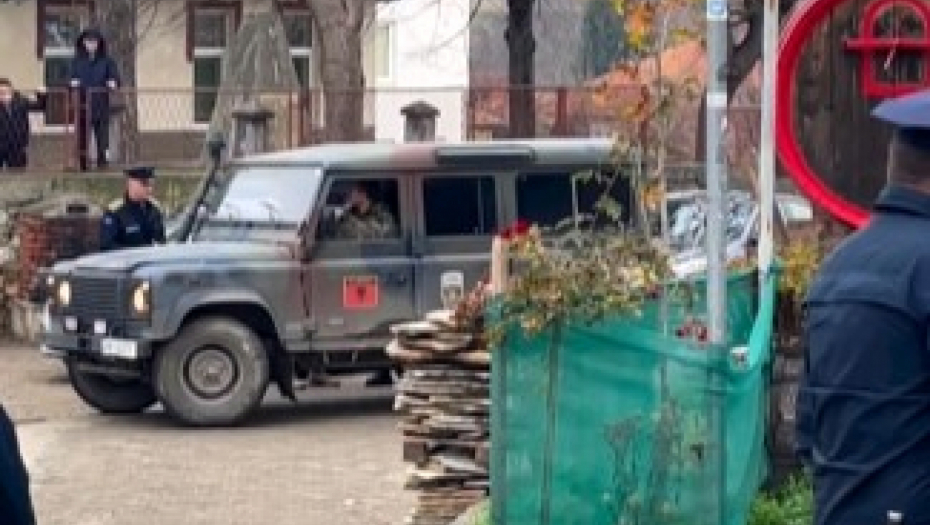 I ALBANSKA VOJSKA U VELIKOJ HOČI Neviđena demonstracija sile nad golorukim narodom srpskog sela (VIDEO)