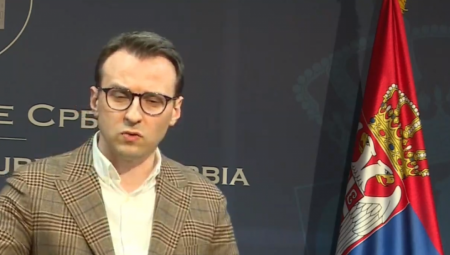 SRAMNO! ROSU POCEPALA ZASTAVU SRBIJE Petković obavestio Lajčaka o oružanom protivpravnom upadu na Gazivode
