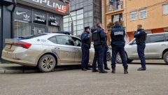 UPALI U KUĆE, PRETRESLI IH, PA PRONAŠLI ''MAŠINE'' ZA RUDARENJE U Suvom Dolu oduzeto 55 uređaja za proizvodnju kriptovaluta