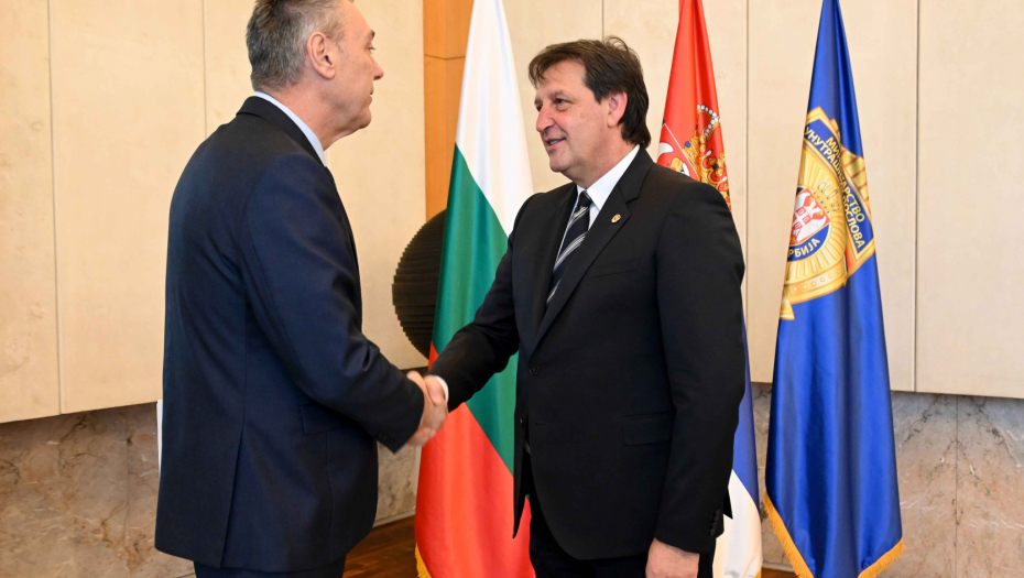 GAŠIĆ SA AMBASADOROM BUGARSKE Jedan od prioriteta u radu MUP-a suzbijanje organizovanih kriminalnih grupa (FOTO)