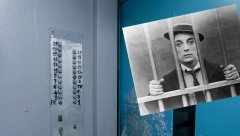 BEKSTVO KAO U FILMU BASTERA KITONA Srbin i Italijan opljačkali gradilište, pa se jurili s policijom u liftu! (FOTO)