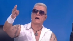 "GAĐAĆU TE CIPELOM" Haos u emisiji "Zvezde Granda", ĐORĐE DAVID PODIVLJAO NA TAKMIČARA!