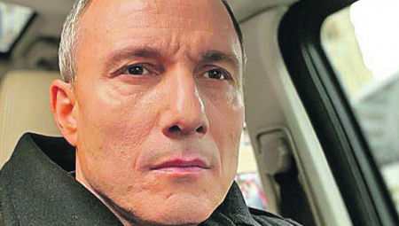 PRVA FOTOGRAFIJA MILOŠA TIMOTIJEVIĆA SA SINOM! Glumac dobio dete sa 15 godina mlađom ženom, privatni život strogo krije od javnosti