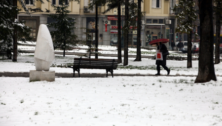 SNEG U OVIM DELOVIMA SRBIJE Temperatura na nuli, a evo kad kreće opšte nevreme
