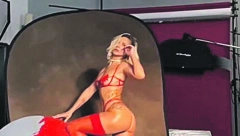 MILICA DABOVIĆ PONOVO ŠOKIRALA KUĆNIM SNIMKOM Tek da vidite šta se nalazi na zidu, komentari ne prestaju da se nižu (FOTO)