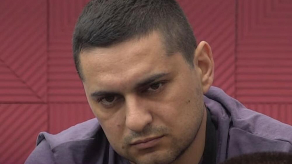 BEBICA ZGROZIO GLEDAOCE PRIZNANJEM O SVOJOJ PORODICI Nije štedeo ni Miljanu Kulić, njegovo najbrutalnije obraćanje do sada