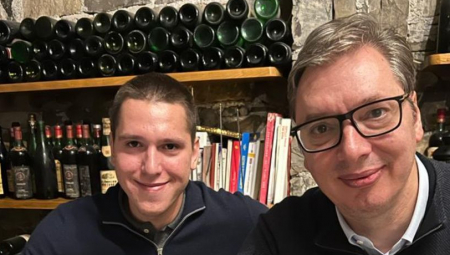 "IMA JEDAN ŠTO NEĆE DA SE PREDA..." Danilo Vučić uz fotografiju sa tatom poslao jednostavnu i jasnu poruku