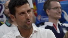 ODELO (NE)ČINI ČOVEKA Novak Đoković se skockao za finale Mundijala (VIDEO)