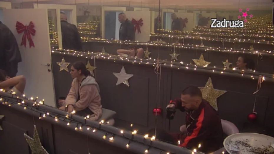 SAZNALA DA SU RASKINULI Car ugrabio priliku, pa Milici saopštio da više nije njegova devojka