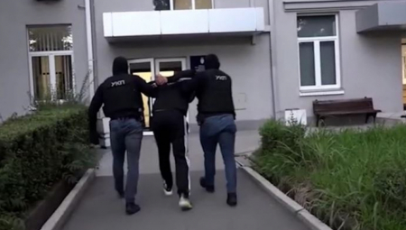 HAPŠENJE U IRIGU Muškarac u stanu krio oko pet kilograma droge!
