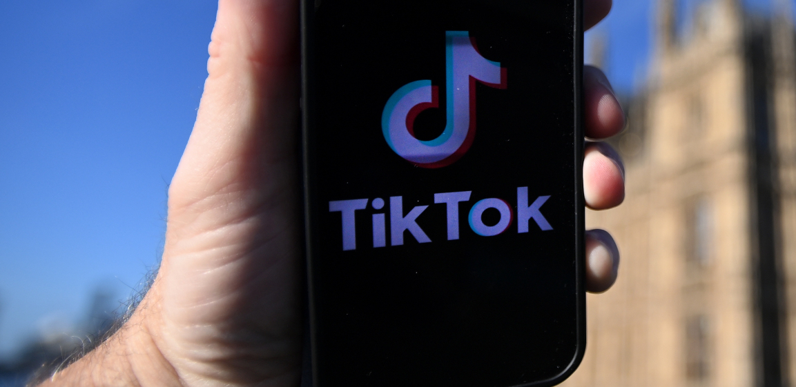 SLEDE PRIMER AMERIČKOG SENATA Evropski parlament zabranjuje TikTok na telefonima zaposlenih