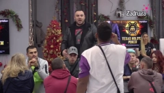 "TI SI SE*SUALNI MANIJAK" Sukob Cara i Pece eskalirao, isplivali šokantni detalji: DIŽEŠ MAJICE DEVOJKAMA