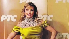 INCIDENT U SARAJEVU NA NASTUPU SNEKI BABIĆ? Pevačica zapevala Vidovdan, a onda nepoznati muškarac napravio haos i nasrnuo?