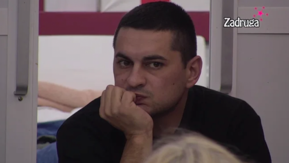 EVO NA KOJI NAČIN JE BEBICA POVEZAN SA KRVOLOČNIM KLANOM Dičio se i hvalio jezivim radnjama, a onda uputio opomenu (VIDEO)