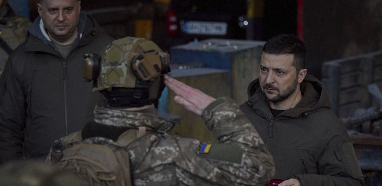 ZELENSKI SPREMA BEKSTVO? Riter: Ubiće ga ukrajinski oficiri!