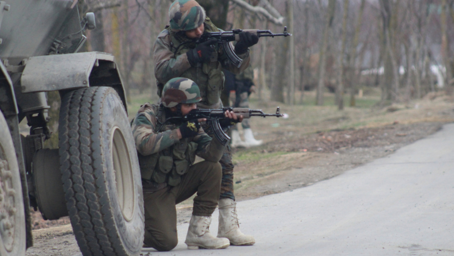 UBIJENO PET INDIJSKIH VOJNIKA! Ponovo aktivan sukob u Kašmiru