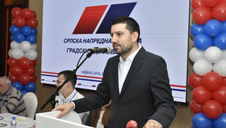 Za predsednika Gradskog odbora SNS Valjevo izabran Lazar Gojković (FOTO)