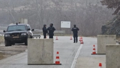 POKRET KURTIJEVIH SPECIJALACA Policija lažne države ojačava barikade pred protest