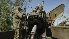 UKRAJINSKE TRUPE PANIČNO SE POVLAČE KOD NJUJORKA! Snimak snažnog dejstva ruskih haubica (VIDEO)