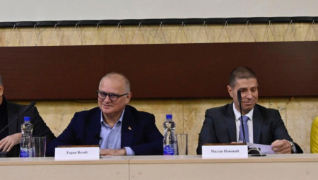VESIĆ: UBRZANI RAZVOJ I VEĆE PLATE U ŽELEZNICI