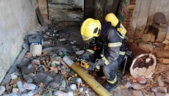 NA ZGARIŠTU KUĆE PRONAŠLI UGLJENISANO TELO Stravičan požar u Ruskom Krsturu!