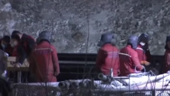 DRAMATIČNO! ZATRPANI LJUDI U RUDNIKU ZLATA Spasioci se bore da lociraju nestalih 18 rudara u Kini