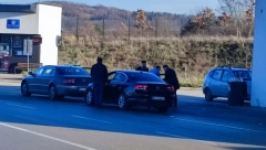 SKANDALOZNO! Kurtijeva policija na Merdaru zabranila ulazak na Kosovo patrijarhu Porfiriju