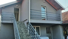 "ŽELIM DA MU ZAGORČAM ŽIVOT" Muškarac posle očeve smrti besan na strica zbog bahatog ponašanja