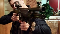 "BRATE, SAMO NEMOJ PROMAŠITI" Strahinja živeo u luksuzu i voleo da se slika sa oružijem