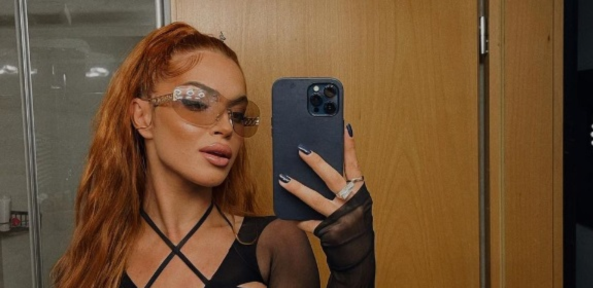 EVO SA KIM SPAVA TEODORA DŽEHVEROVIĆ Nakon što je raskinula sa Ninom, pevačica je odlučila da joj krevet ne bude prazan: TO MI FALI (FOTO)