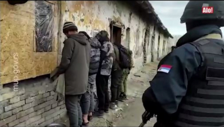 KRIJUMČARILI MIGRANTE, IMALI I "ČISTAČA"! Uhapšena dvojica krijumčara