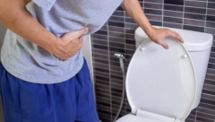 PRVI SIMPTOM VISOKOG ŠEĆERA VIDI SE U TOALETU Dva su načina da otkrijete problem, ako ovo vidite odmah se javite lekaru