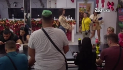 TI ME RAZUMEŠ I KAD ME NIKO NE RAZUME Sofija Una za kraj godine prigrlila Matoru pred svima