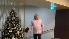 STIGAO I BOBA ŽIVOJINOVIĆ: Došao sam da ispoštujem snajku, posle idem na ženin nastup (FOTO)