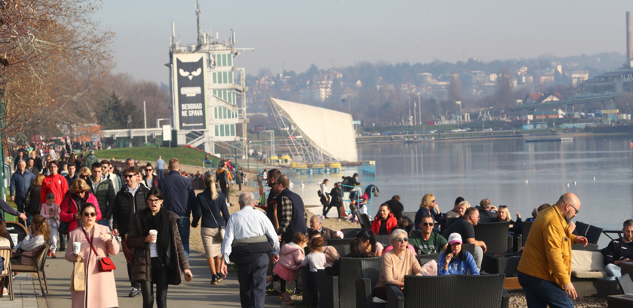 EKSTREMNO VREME NA POMOLU! Saznajte šta nas čeka danas - da li će biti pljuskova ili sunca?