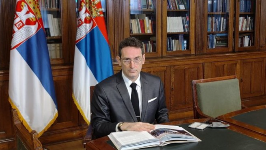 NEBOJŠA BAKAREC: Bečke mustre!