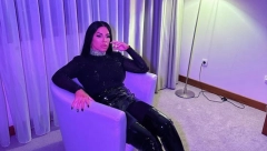 HIT SNIMAK Seka Aleksić vozi traktor i uživa sa svojim sinom NASMEJAĆE VAS DO SUZA (VIDEO)