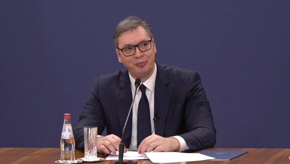 "ĆE SE POMUČE!" Vučić: Mali smo, ali ćemo se boriti!