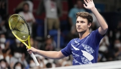 DOBRE PARTIJE NA TRAVI Kecmanović se plasirao u četvrtfinale Istborna