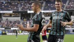 SRBIN U VELIKOM STILU OTVORIO SEZONU Joveljić već počeo da rešeta (VIDEO)