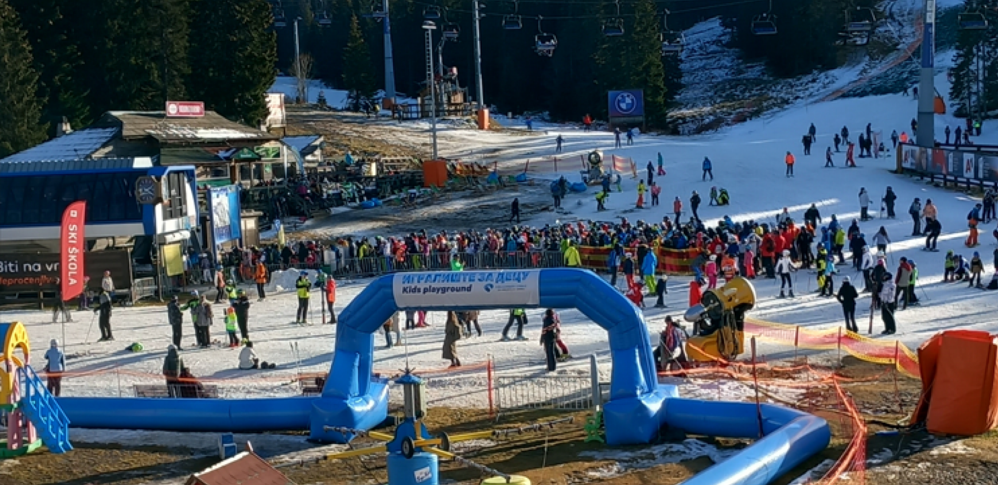 KAKO JE OVO MOGUĆE?! Sneg ne pada, a skijaša pun Kopaonik! (FOTO/VIDEO)