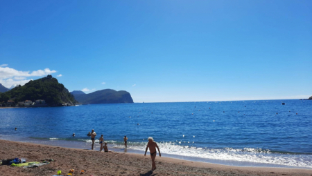 TINEJDŽER SE UDAVIO NA POZNATOJ PLAŽI! Deca prisustvovala horor sceni: Dečiji izlet se u trenutku pretvorio u PAKAO!