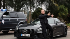 HAOS Leon na snimanju spota zapalio zgradu! (VIDEO)