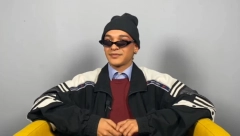 "ZANIMLJIVO JE BITI ROM I GEJ" Želi da ide na Evroviziju, a od svojih stavova ne odustaje: AKO TREBA DA SE BIJEM ZATO ŠTO NOSIM ŠTIKLE, IMA DA SE BIJEM!