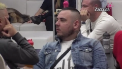 "CAR JE PRIKIVENI GEJ" Oglaisla se mama Pece i Nece, osula paljbu po zadrugarima. PA NAJAVILA TUŽBU