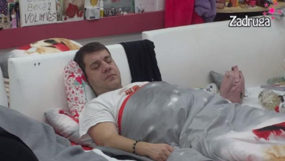 GLEDAOCI U ŠOKU Mali Željko došao u Belu kuću, Ivan Marinković više neće da vidi sina (FOTO)