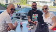 "SVOJOM VOLJOM SAM PREKINUO KONTAKT SA MAJKOM" Teška porodična priča popularnog pevača "OSEĆAO SAM SE MANJE VOLJENIM"